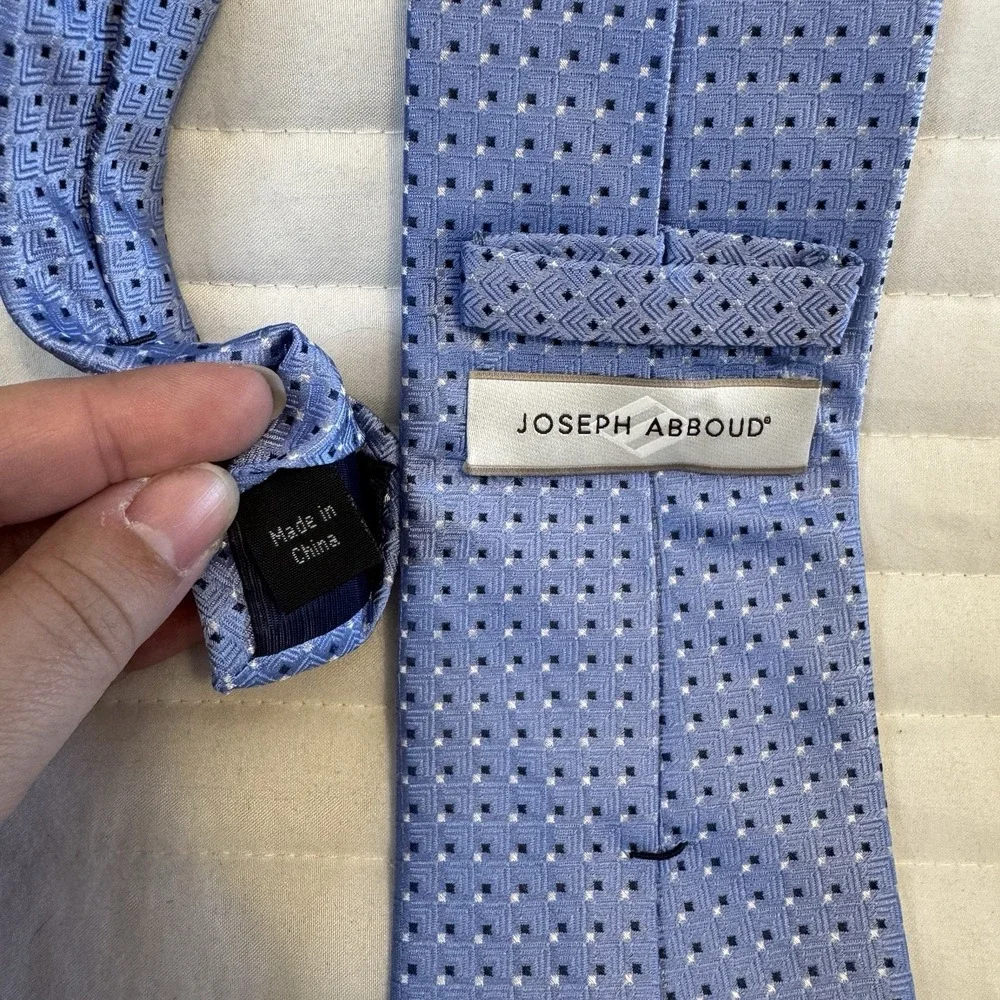 Joseph Abboud‎ Men's Tie Blue Square Pattern 100% Silk